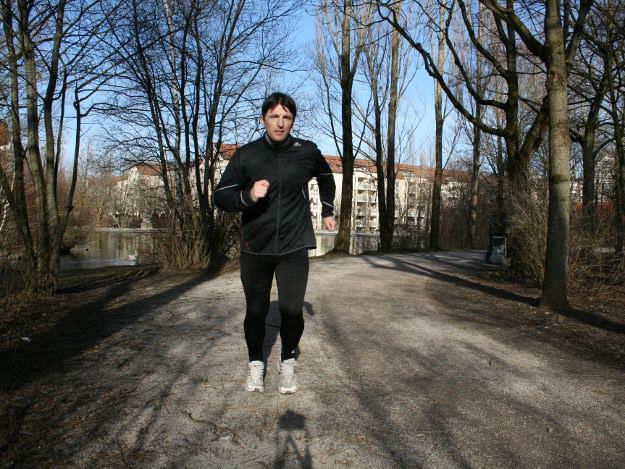 Gut für die Venen des Kindes ist regelmäßige Bewegung und kein Übergewicht. Laufen