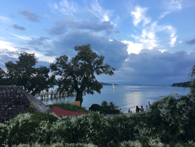 beeindruckende Uferpromenade am Starnberger See Starnberger See