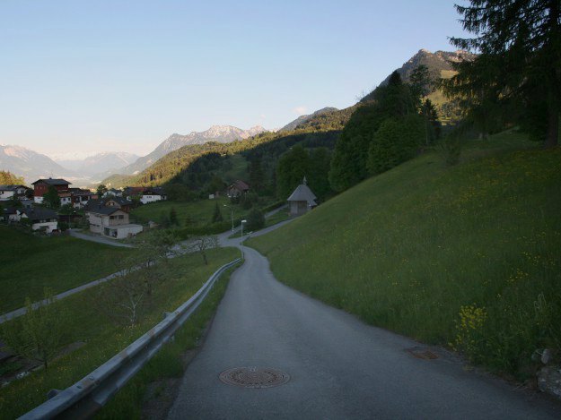 Kurvige Anfahrt, tolle Aussicht und viel Ruhe Amerlügen
